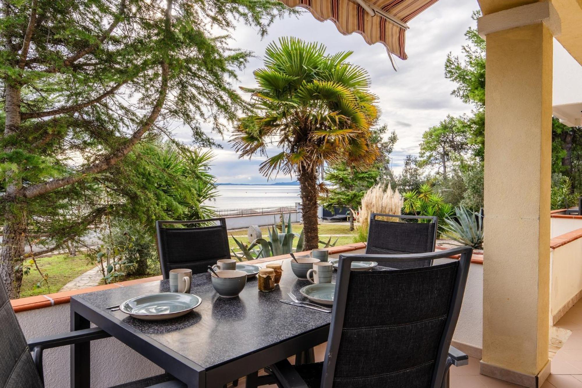 Apartments Strand Vir Bagian luar foto