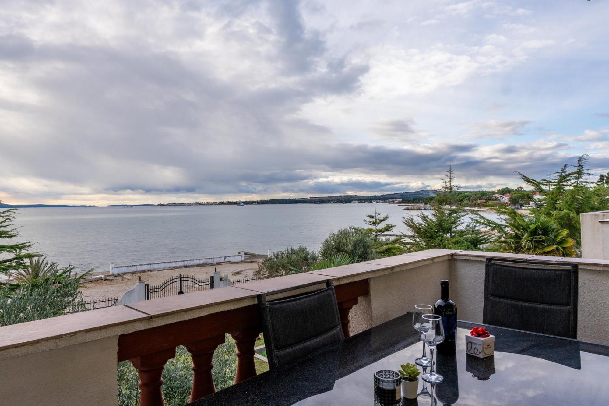 Apartments Strand Vir Bagian luar foto